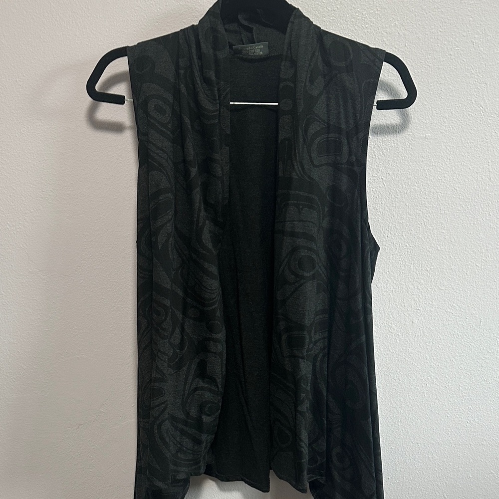 Elegant Black Patterned Sleeveless Top